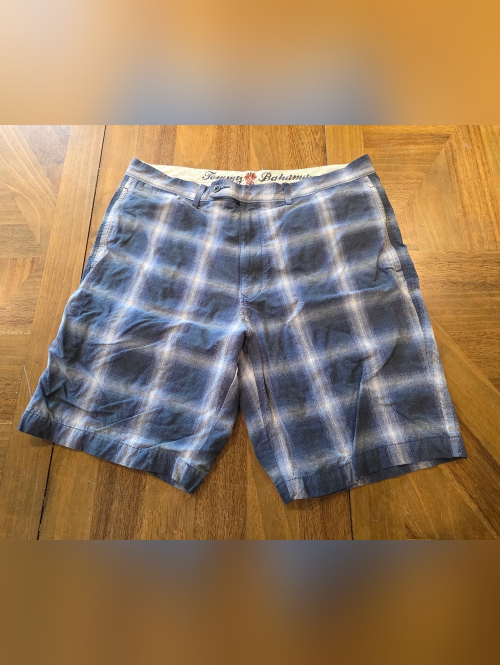 Tommy Bahama Shorts 38 Blue Plaid Chino Golf Marlin 10" Inseam Silk Linen Blend